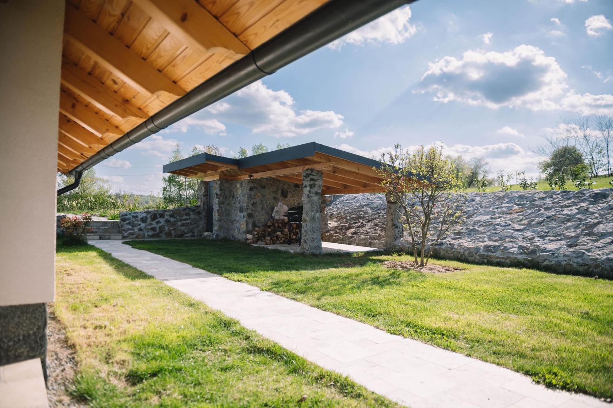 Casa Moderna In Sinteu - Intersectia Intre Modern Si Linistea Naturii Huta Voivozi Екстер'єр фото